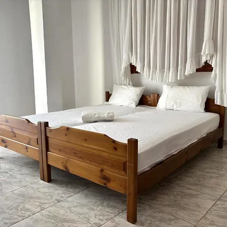 شقة Haus Zoi نيا بوتيدايا