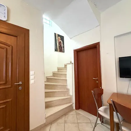 شقة Haus Zoi نيا بوتيدايا
